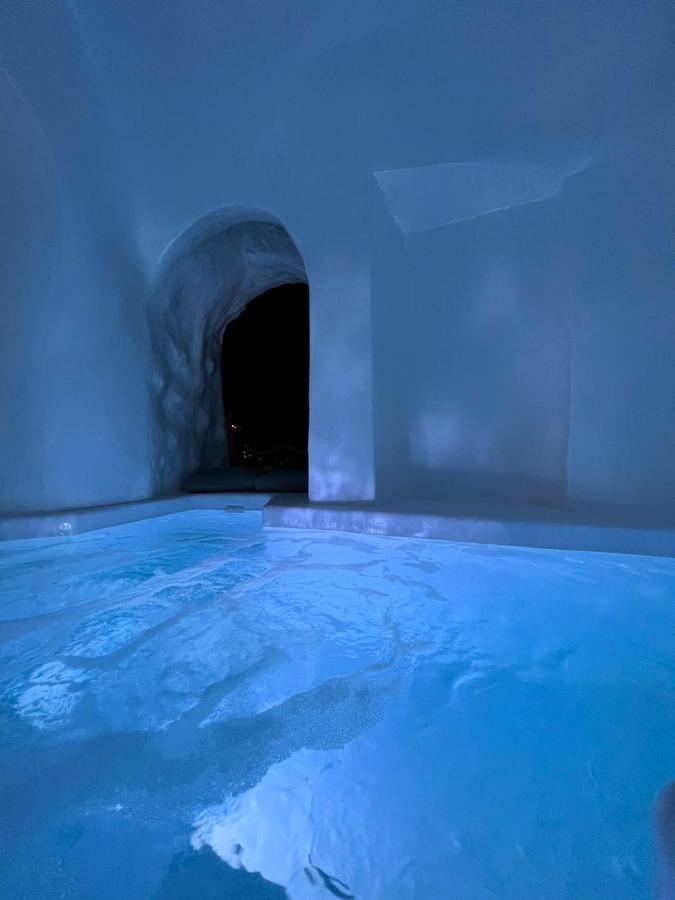 Oinos Luxury Suites Caldera 이아 외부 사진