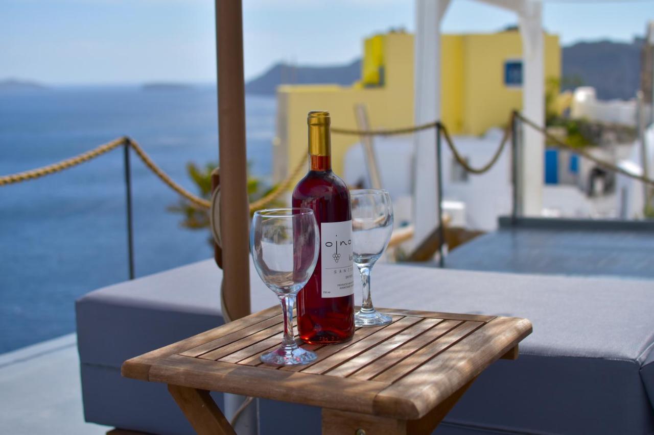 Oinos Luxury Suites Caldera 이아 외부 사진